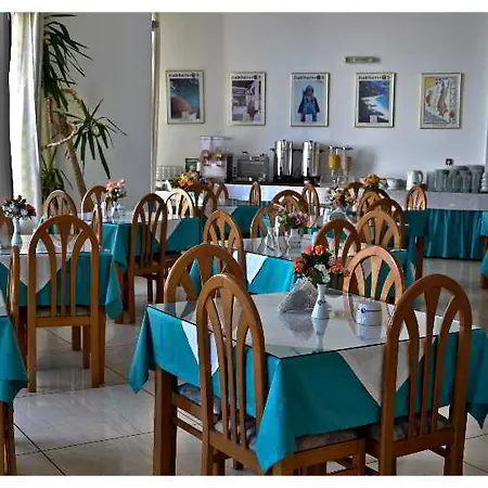 Oceanis Hotel Kárpatos