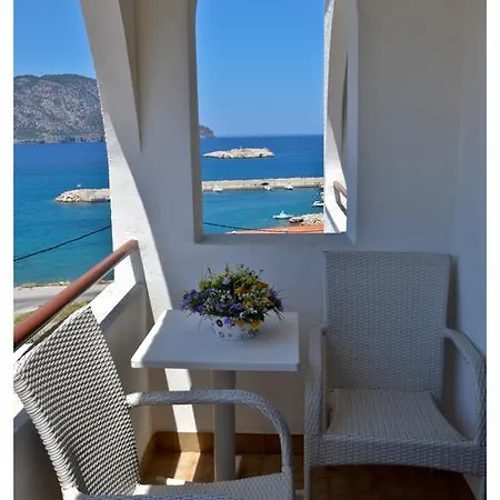 Oceanis 3* Kárpatos